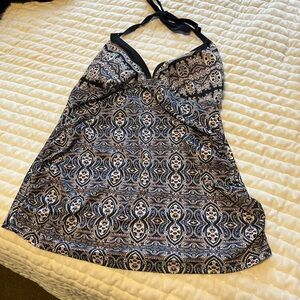 Liz Lange maternity tankini size M